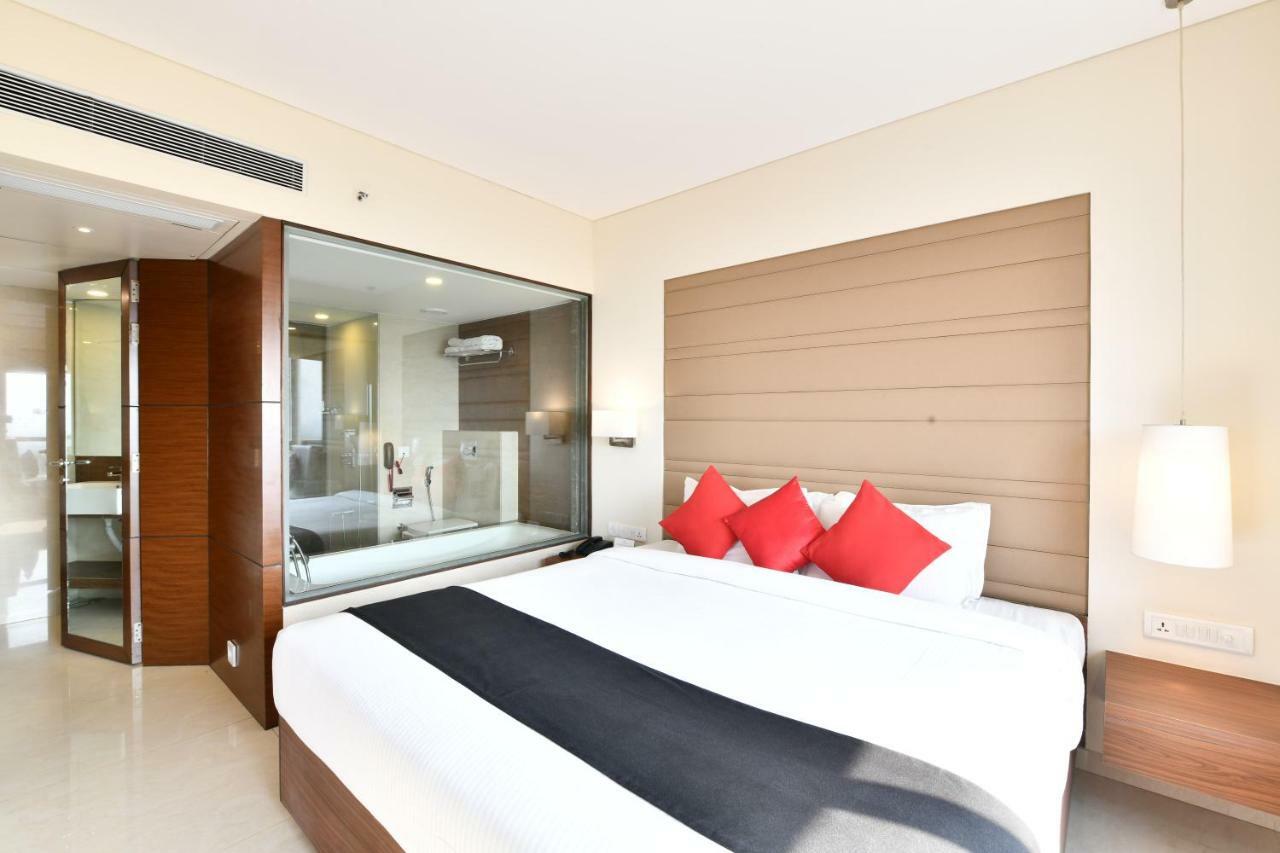 Krishna Palace Hotel - Ambernath Ambarnath Extérieur photo